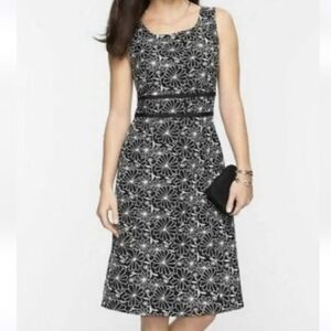 Talbots Floral Embroidered Sleeveless Dress Linen A-line Black and White 8 NWT